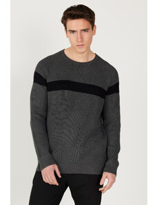 AC&Co / Altınyıldız Classics Men's Anthracite-Black Standard Fit Regular Cut Crew Neck Patterned Knitwear Sweater