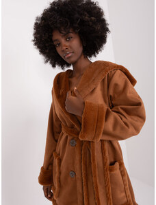 Fashionhunters Světle hnědý krátký zimní kabát na knoflíky