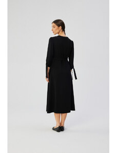 S365 Viskózové šaty áčkového střihu s vázacími rukávy - černé