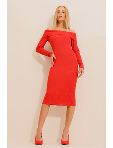 Trend Alaçatı Stili Women's Red Madonna Collar Knitted Dress