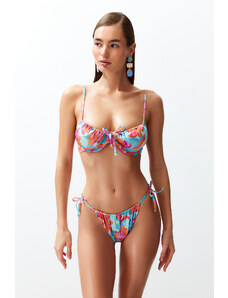 Trendyol Floral Patterned Balcony Tunnel Regular Bikini Set