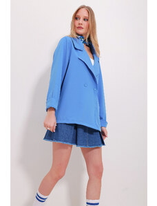 Trend Alaçatı Stili Women's Aviator Blue Double Breasted Collar Buttoned Double Sleeve Atlas Jacket