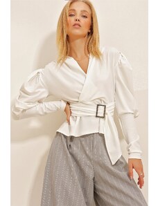 Trend Alaçatı Stili Women's White V-Neck Princess Sleeve Waist Belt Detailed Crep Blouse