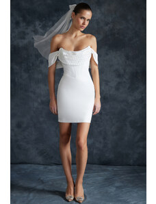 Trendyol Bridal White Body-Sitting Woven Lined Shiny Jewelled Wedding/Wedding Elegant Evening Dress
