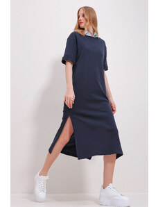 Trend Alaçatı Stili Women's Navy Blue Crew Neck Double Sleeve Slit Dress
