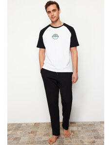 Trendyol Black and White Printed Raglan Sleeve Regular Fit Knitted Shorts Pajamas Set