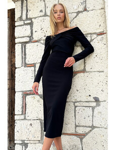 Trend Alaçatı Stili Women's Black Front Knot Detailed Shoulder Low-cut Lycra Midi Dress