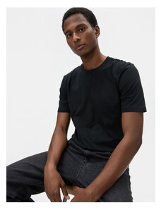 Koton Basic T-shirt with a Crew Neck Short Sleeves, Slim Fit.