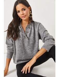 Olalook Gray 3-Button Soft Textured Knitwear Sweater