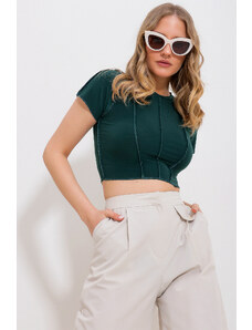 Trend Alaçatı Stili Women's Green Crew Neck Front Stitched Crop Sandy Blouse