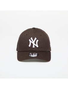 Kšiltovka New Era New York Yankees League Essential 9FORTY Adjustable Cap Dark Brown