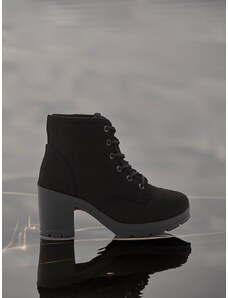 Sinsay - Kotníkové boty na podpatku - černá