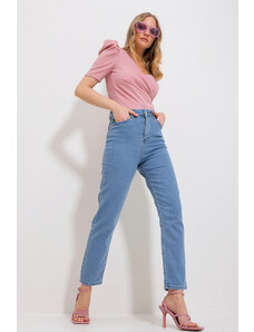 Trend Alaçatı Stili Women's Ice Blue Five Pockets Lycra Mom Jeans
