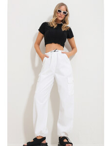 Trend Alaçatı Stili Women's White Elastic Waist And Cuff Cargo Jogger Pants With Pocket