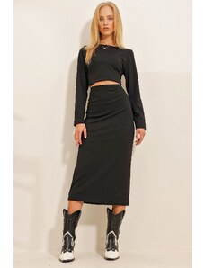 Trend Alaçatı Stili Women's Black Crew Neck Crop Blouse And Midi Length Corduroy Skirt Set