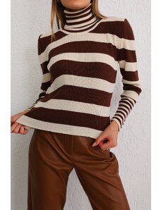 BİKELİFE Dámský hnědý pruhovaný měkký texturovaný svetr z lycry basic pletené oblečení