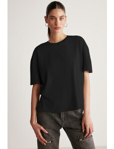 GRIMELANGE Jemmy Women's Relaxed Fit Crew Neck 100% Cotton Basic Black T-shirt