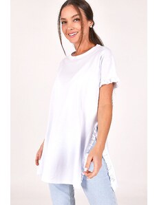 armonika Women's White Oversized T-shirt with Frills around the sleeves and sides