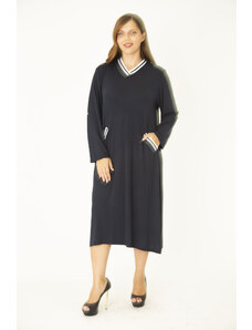 Şans Women's Plus Size Navy Blue Ribbed Detailed V-neck Dress with Adjustable Sleeve Length and Pocket.
