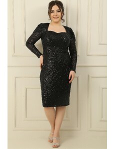 By Saygı Pentagon Neck Shoulders Gathered Lined Plus Size Stuffed Pulp Dress