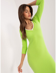 Fashionhunters Světle zelené pruhované bodycon šaty
