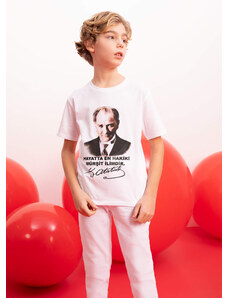 DEFACTO Boy Crew Neck Color Changing Ataturk Printed T-Shirt