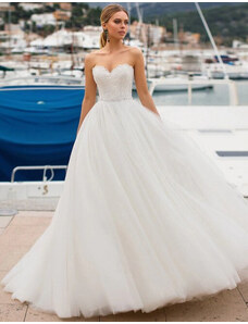 luxusní tylové svatební šaty s krajkovou aplikací Rozetté