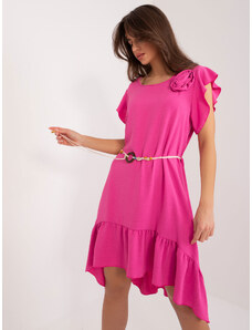 Fashionhunters Tmavě růžové rozevláté šaty s volány
