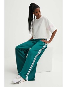 Tepláky adidas Originals zelená barva, s aplikací, IP2960