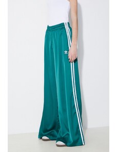 Tepláky adidas Originals zelená barva, s aplikací, IP2960