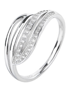 Stříbrný prsten s jemnými zirkony