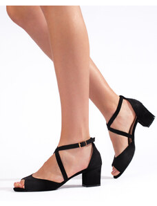 Pohodlné dámské černé sandály na širokém podpatku