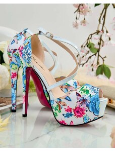 Ideal Shoes Royalfashion Dámské květinové lodičky Heloffer - Bílá