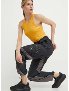 Tréninkové kalhoty adidas by Stella McCartney černá barva, IN3621