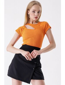 HAKKE Crew Neck Window Camisole Blouse