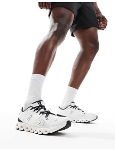On Running ON Cloud X 4 training trainers in white and black