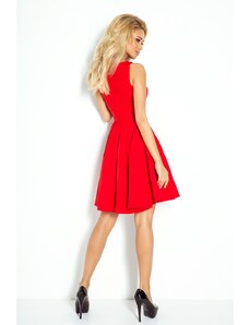 numoco Červené šaty s výstřihem ve tvaru srdce model 4976175