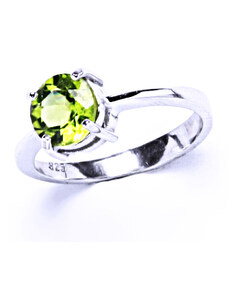 Čištín s.r.o. Stříbrný prsten, přírodní olivín, prstýnek ze stříbra, T 1252