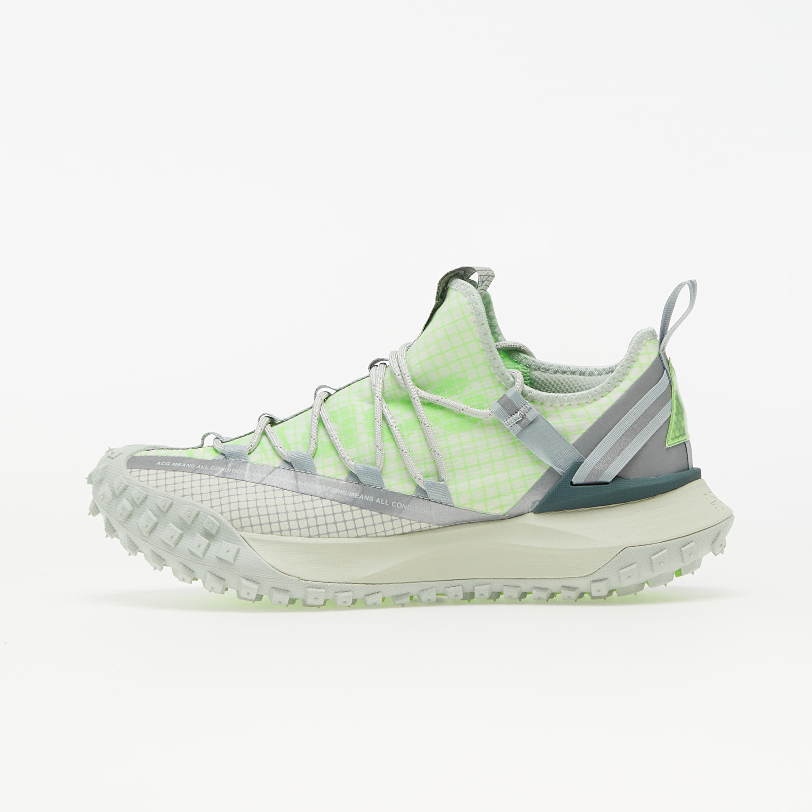 Nike mountain fly. Nike ACG Mountain Fly. Nike кроссовки ACG Mountain. Nike Mountain Fly Low. Nike ACG Mountain Fly Sea Glass.