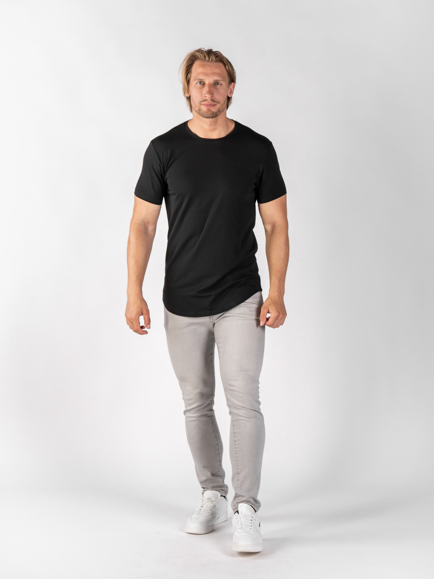 TallGuys Pánské prodloužené tričko | óčko | Deep black