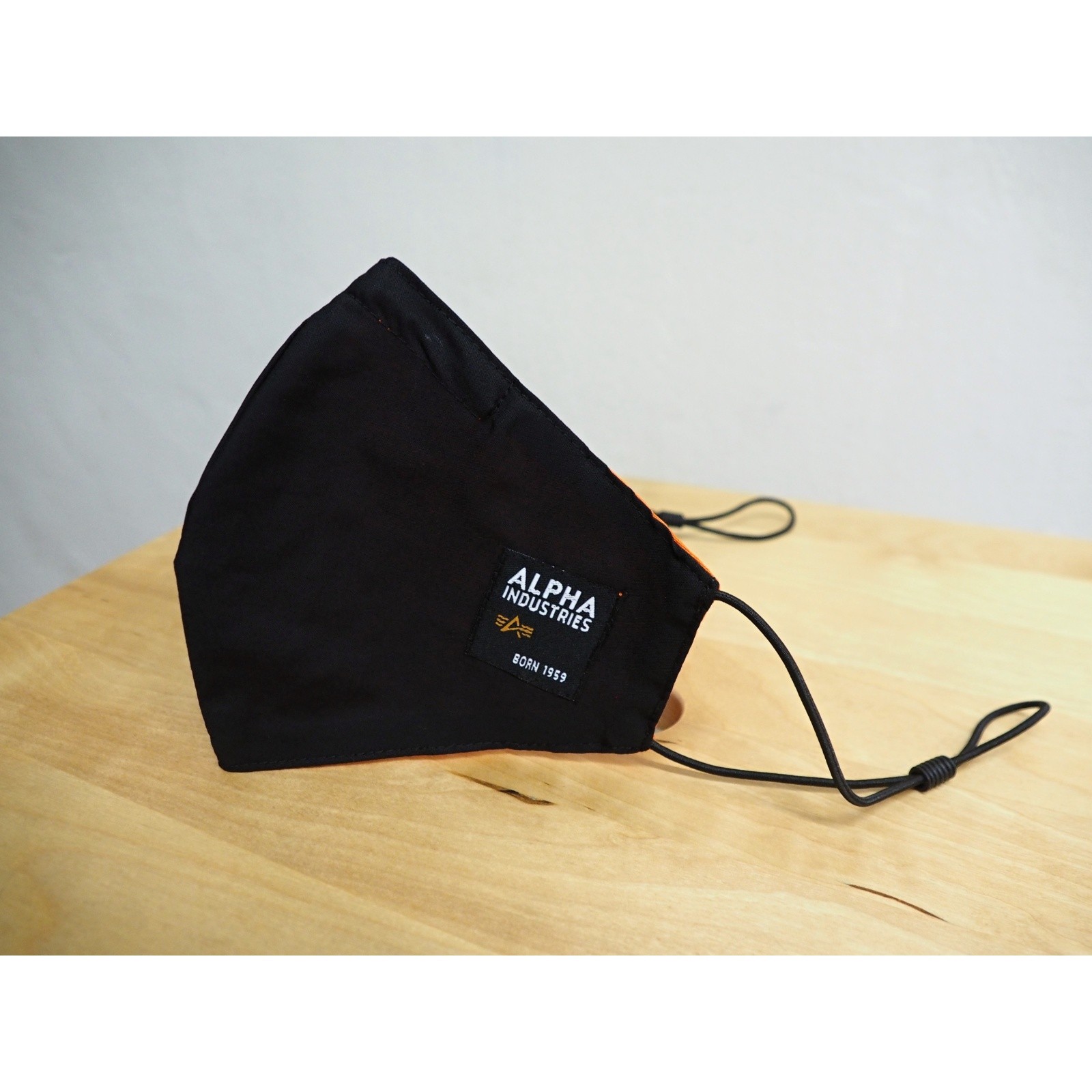 Alpha Industries Rouška Label Face Mask černá