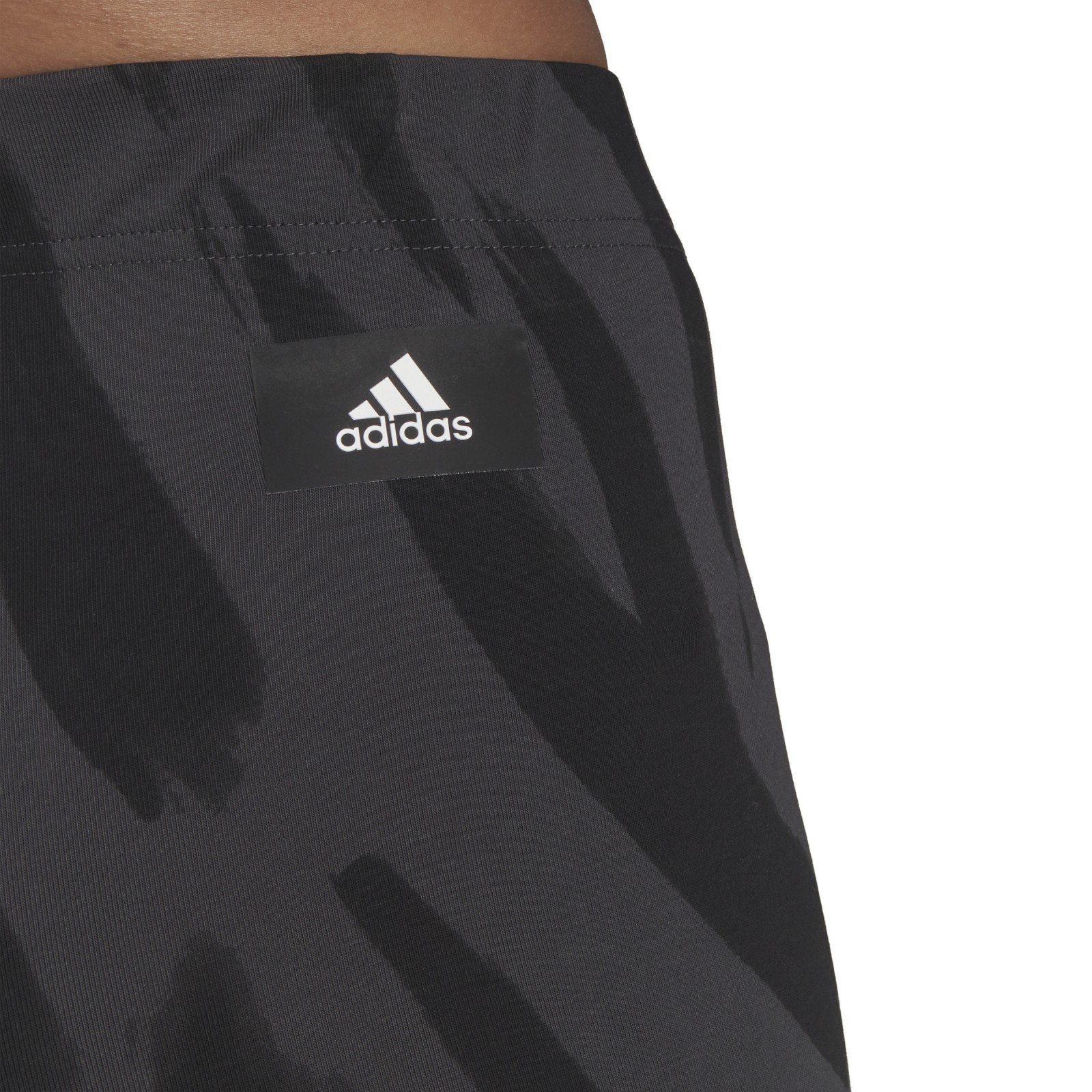 adidas Performance adidas Sportswear Future Icons Feel Fierce Graphic Leggings MULTCO/CARBON/BLACK