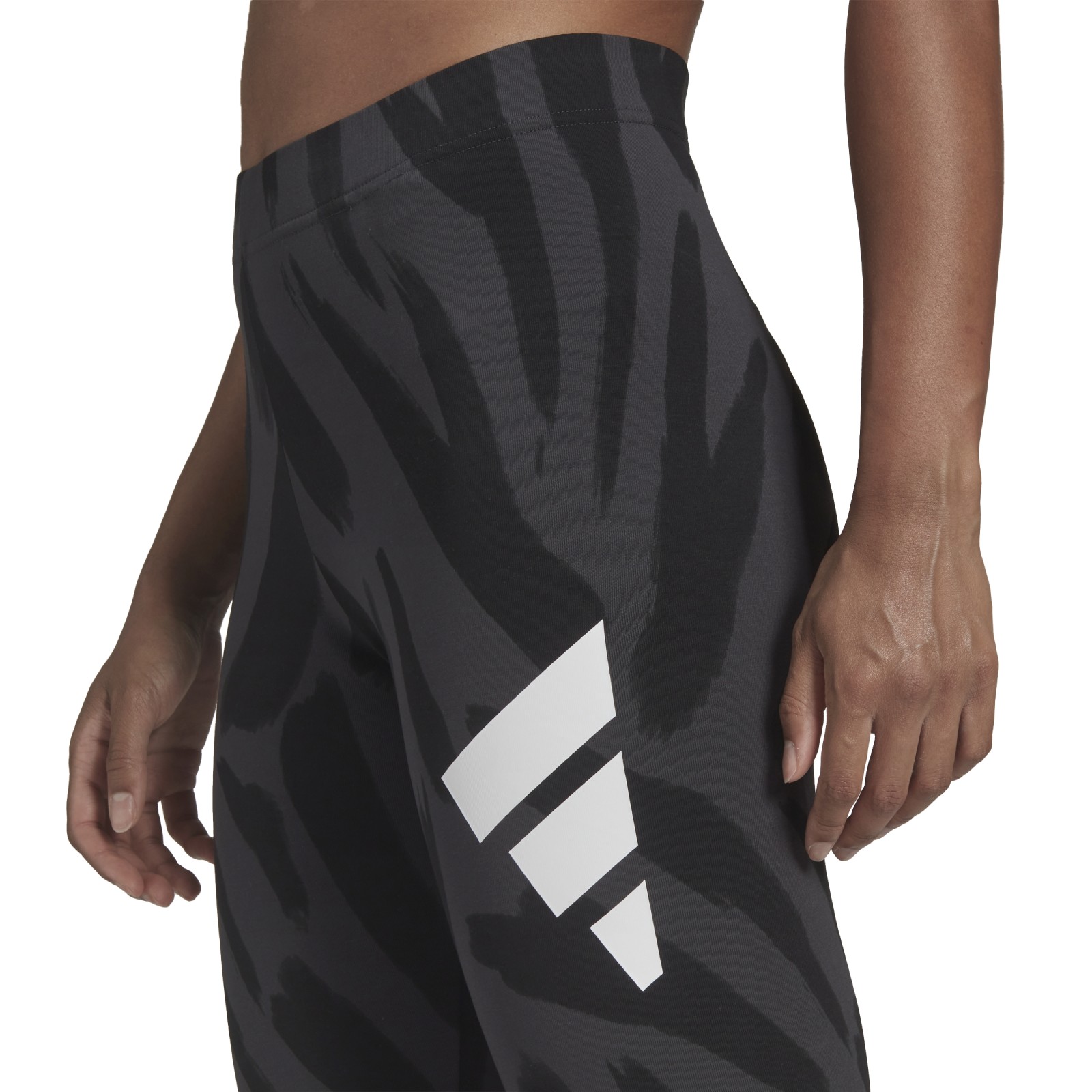 adidas Performance adidas Sportswear Future Icons Feel Fierce Graphic Leggings MULTCO/CARBON/BLACK