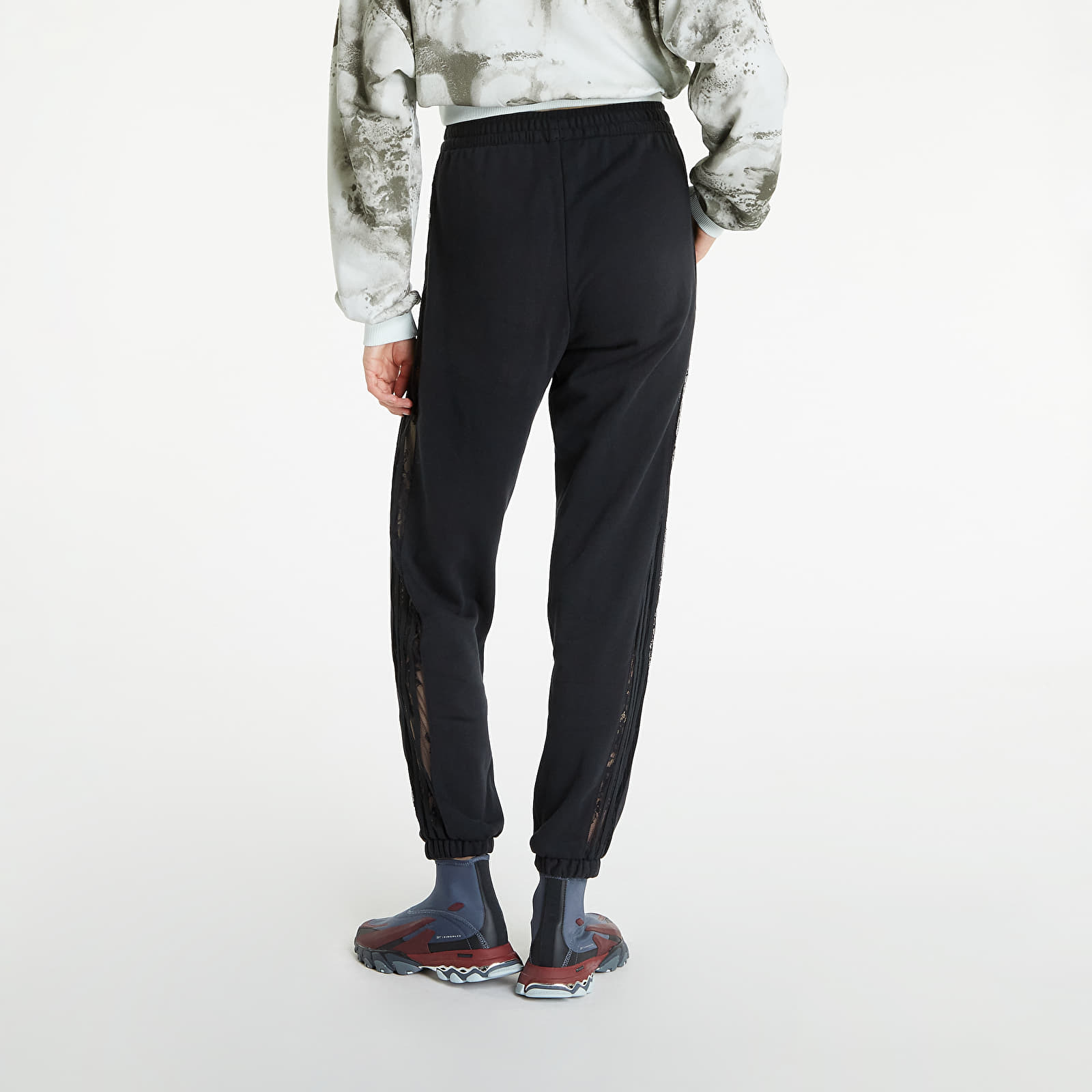 adidas Originals DÃ¡mskÃ© teplÃ¡ky adidas Adicolor Classics Lace Cuffed Jogger ÄernÃ¡ - GLAMI.cz