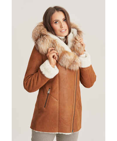 Krátké dámské kabáty s kapucí
