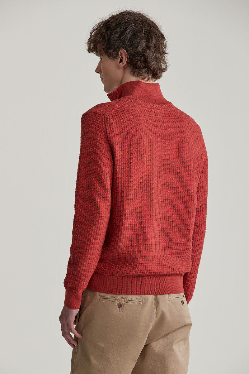SVETR GANT COTTON TEXTURED HALF ZIP IRON RED