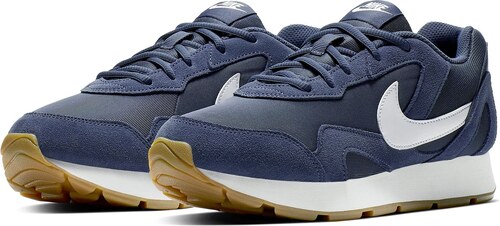 nike delfine trainers