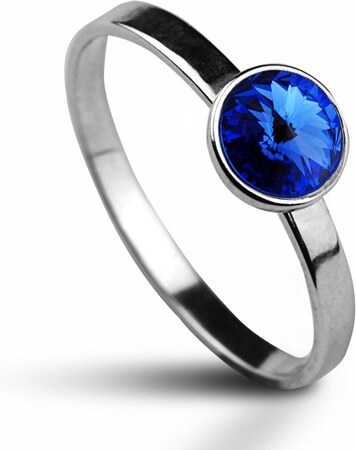 Stříbrný prsten s kamenem Crystals from Swarovski, barva: SAPPHIRE -  GLAMI.cz