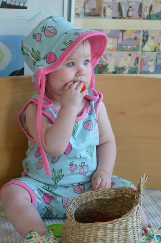 Letní dětský klobouček Strawberry Fields z biobavlny BIO MEYADEY  Velikost56/58 - GLAMI.cz