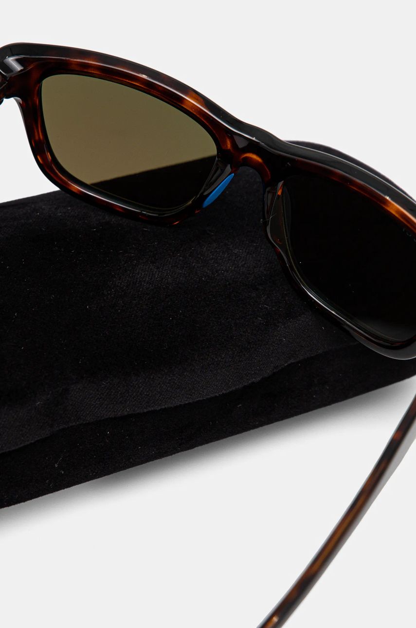 Sluneční brýle Gucci